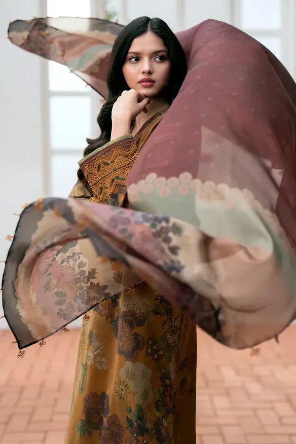 Stay cozy and chic Digital Print Karandi Collection!