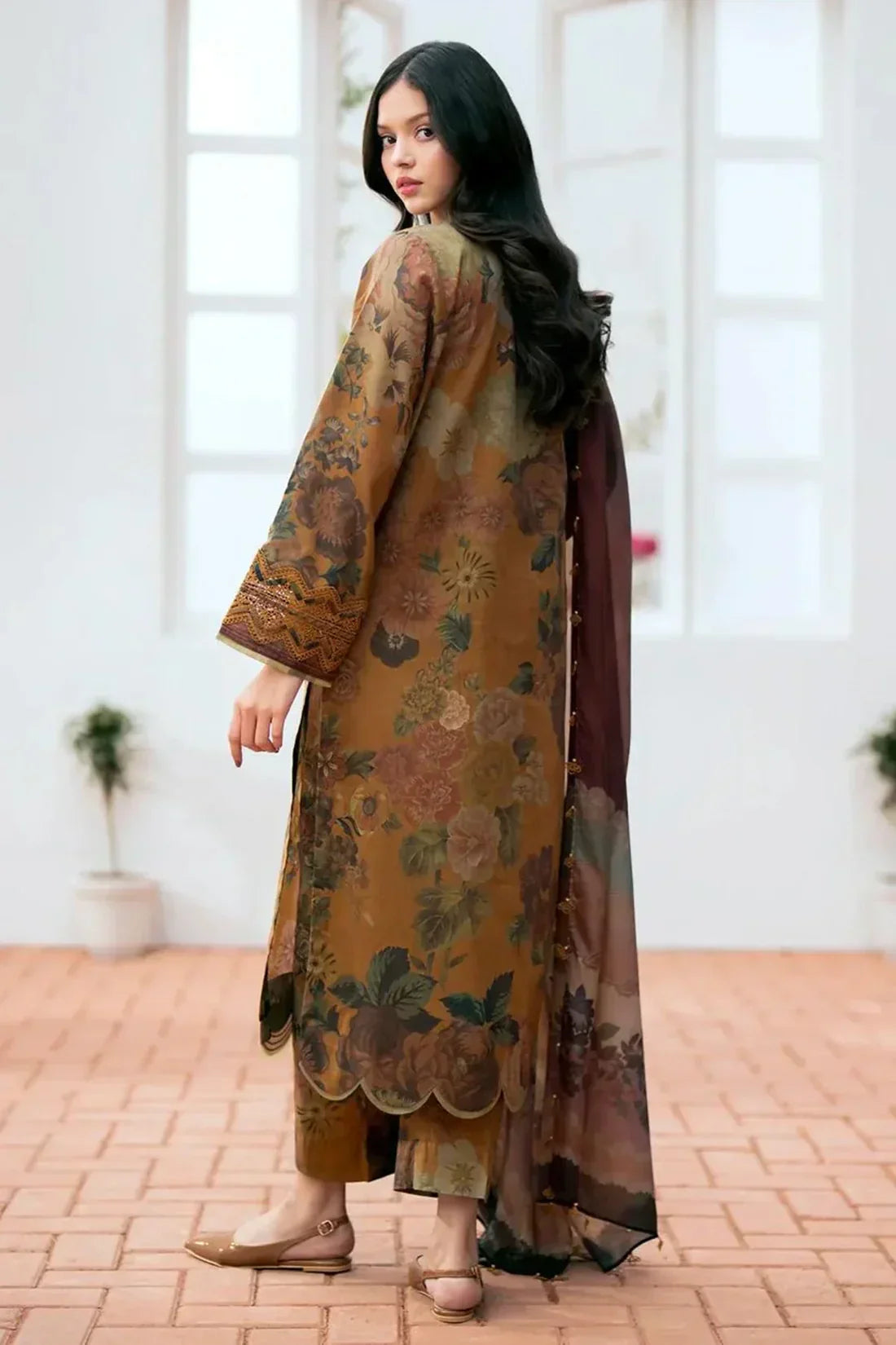 Stay cozy and chic Digital Print Karandi Collection!